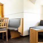 Apartament Baeckelar's *