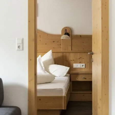 Baeckelar's Ζόλντεν